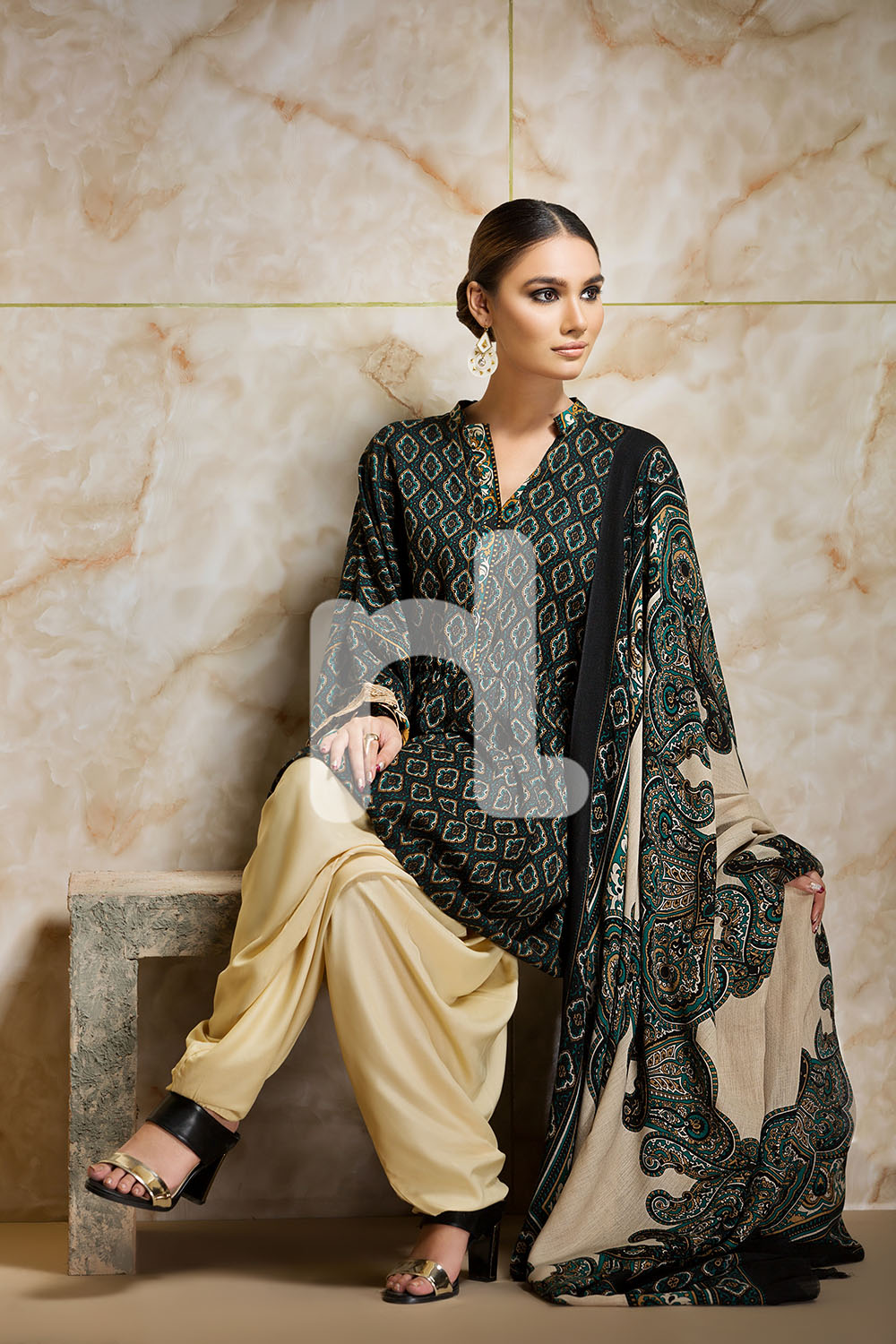 Embroidered Unstitched 3 Piece Pakistani Linen Dress On A Discount Price For Shopping Online By Nishat Linen Winter Collection 2019