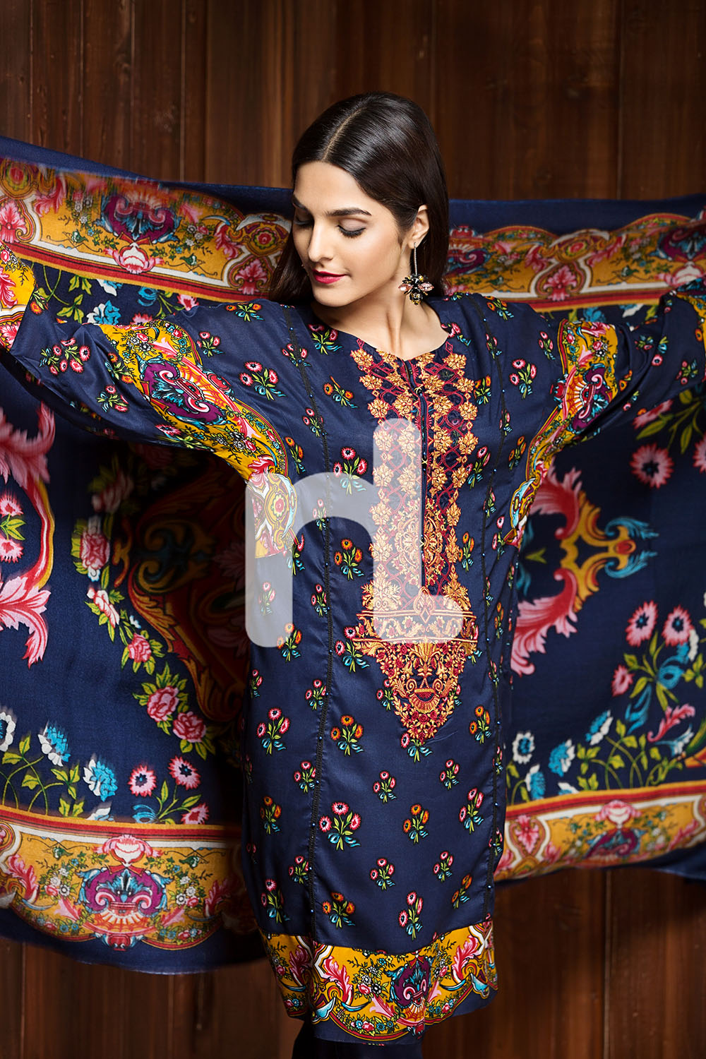 Unstitched 3 Piece Pakistani linen Dress On Sale To Buy Online By nishat linen Winter Collection 2019 At A Discount Price.