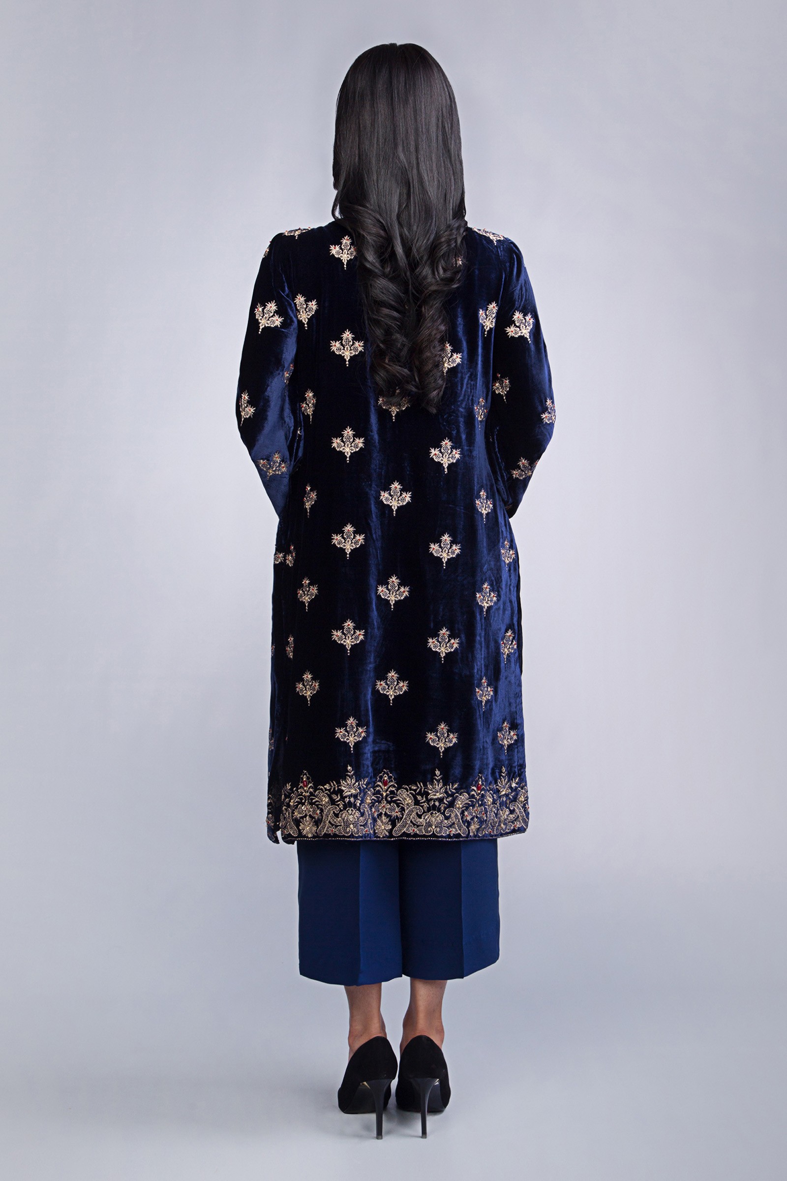 Elegant blue embroidered 3 piece suit by Bareeze outlet 2019
