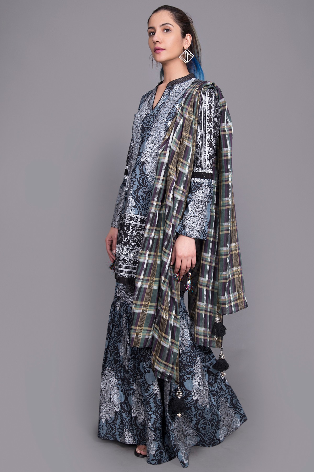 Elegant grey 3 piece ready to wear dress by Generation women 2019