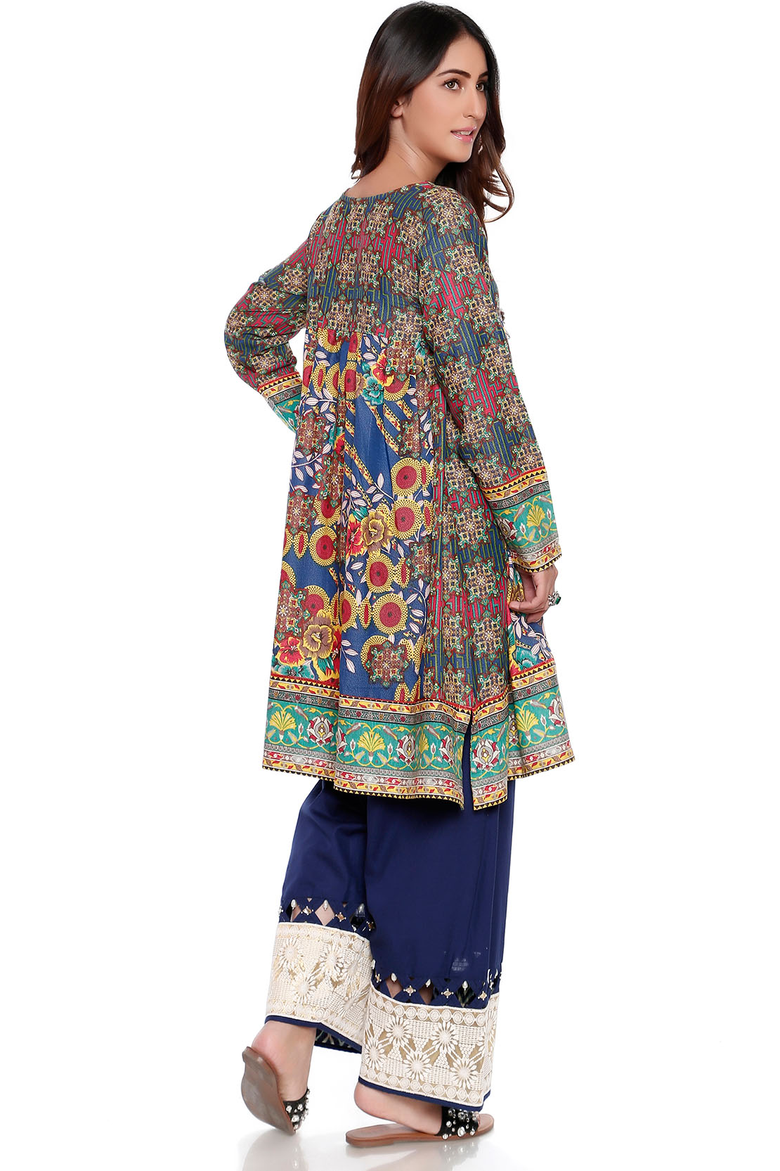 Pretty blue ready to wear shirt by Warda ready to wear kurti collection 2018