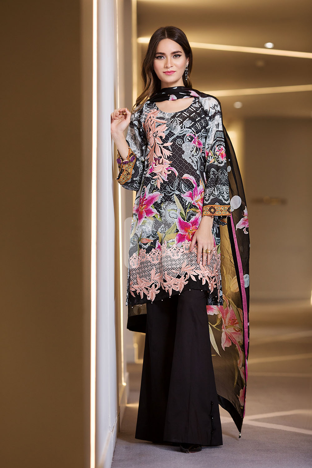 Beautiful black embroidered unstitched Pakistani pret wear by Nishat Linen spring dresses 2018