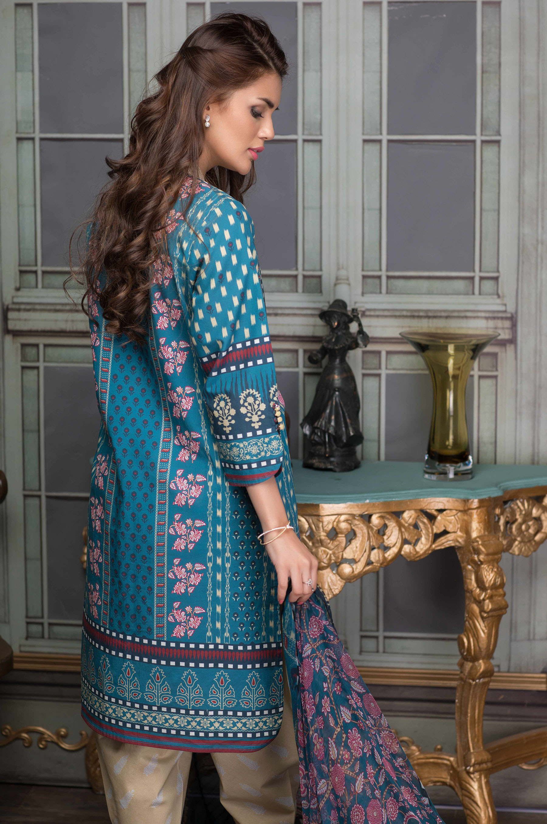This elegant 3 piece ready to wear lawn dress available at a decent price of pkr5495 by Zeen women online embroidered collection 2019