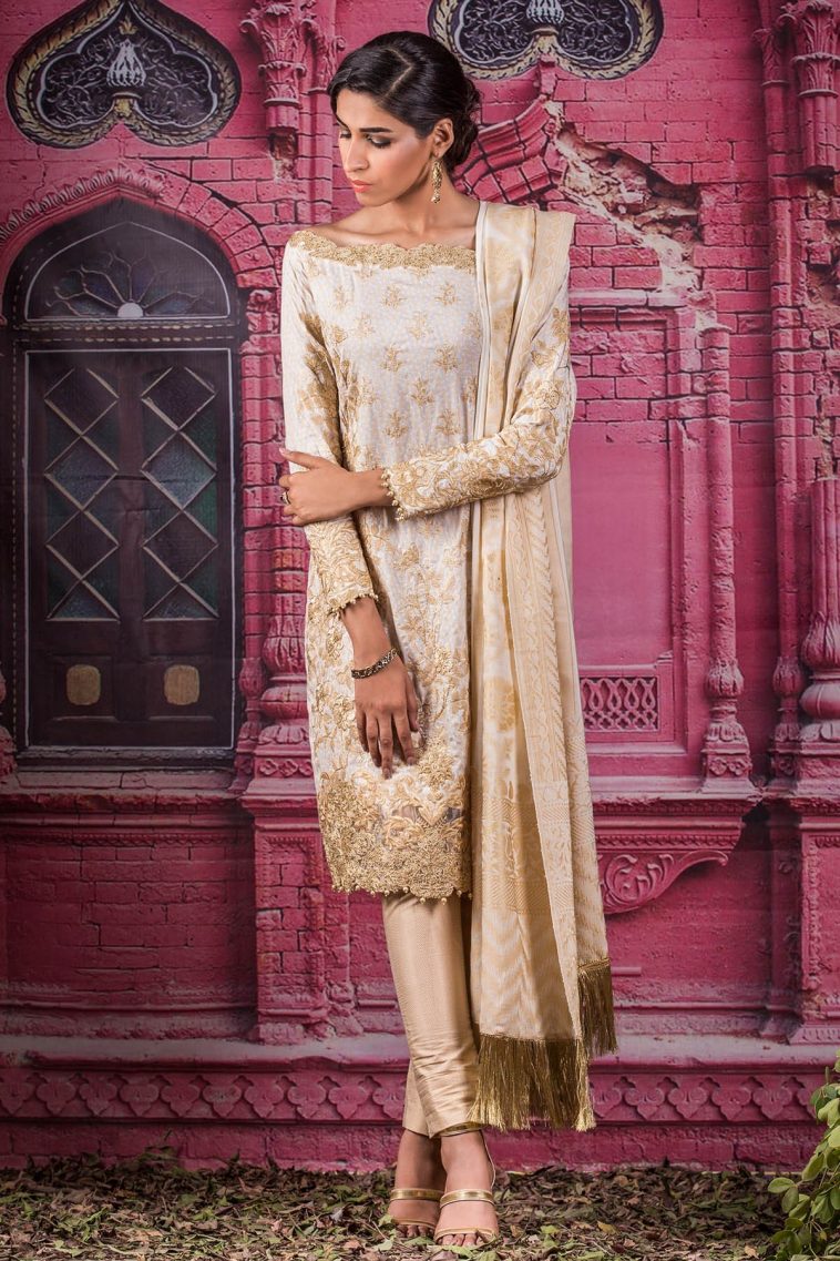 An ethnic Pakistani ensemble from Summer’18 collection by Alkaram Studio Eid collection in UK .