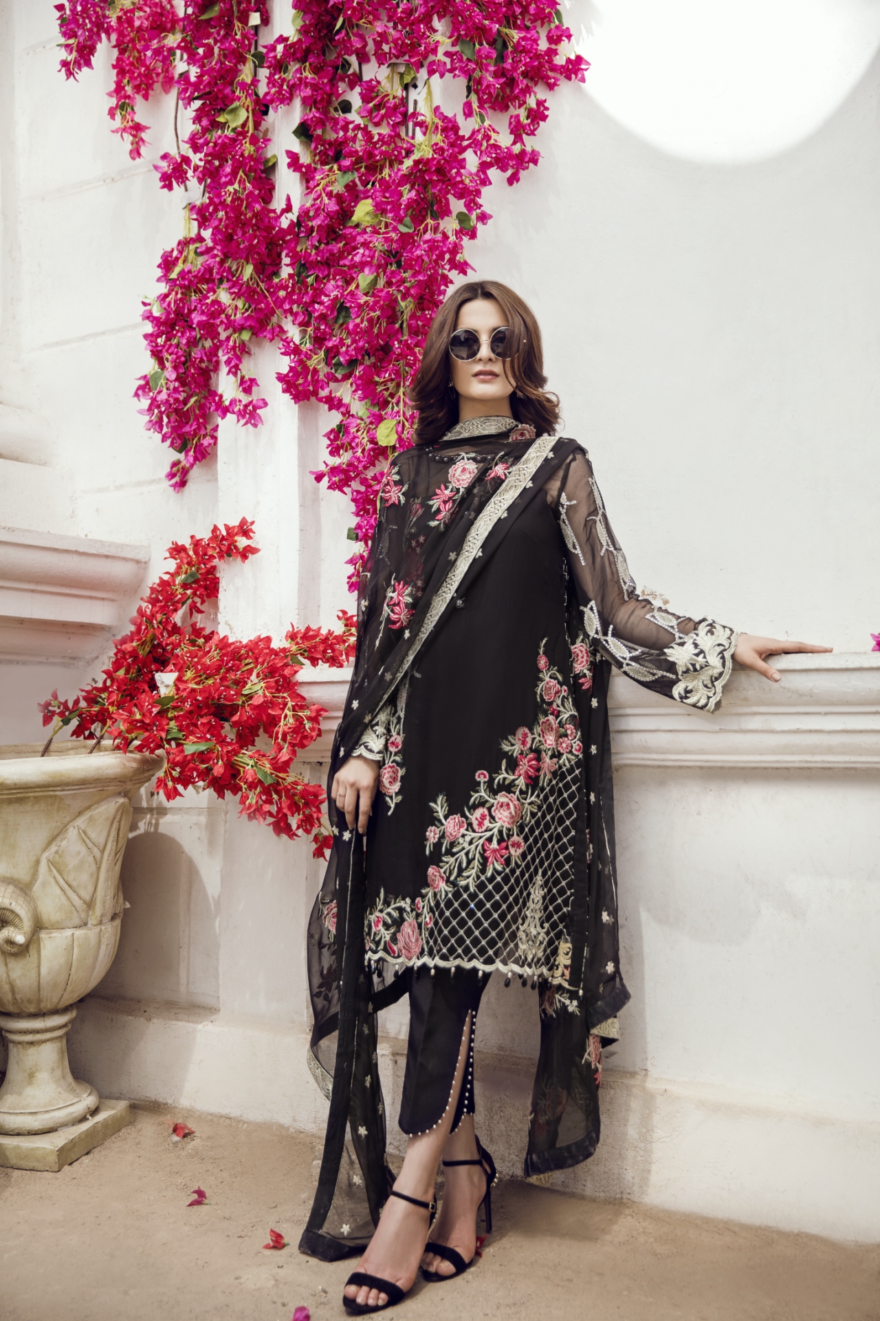 Masked with the delightful bliss of black, by Imrozia luxury eid prets