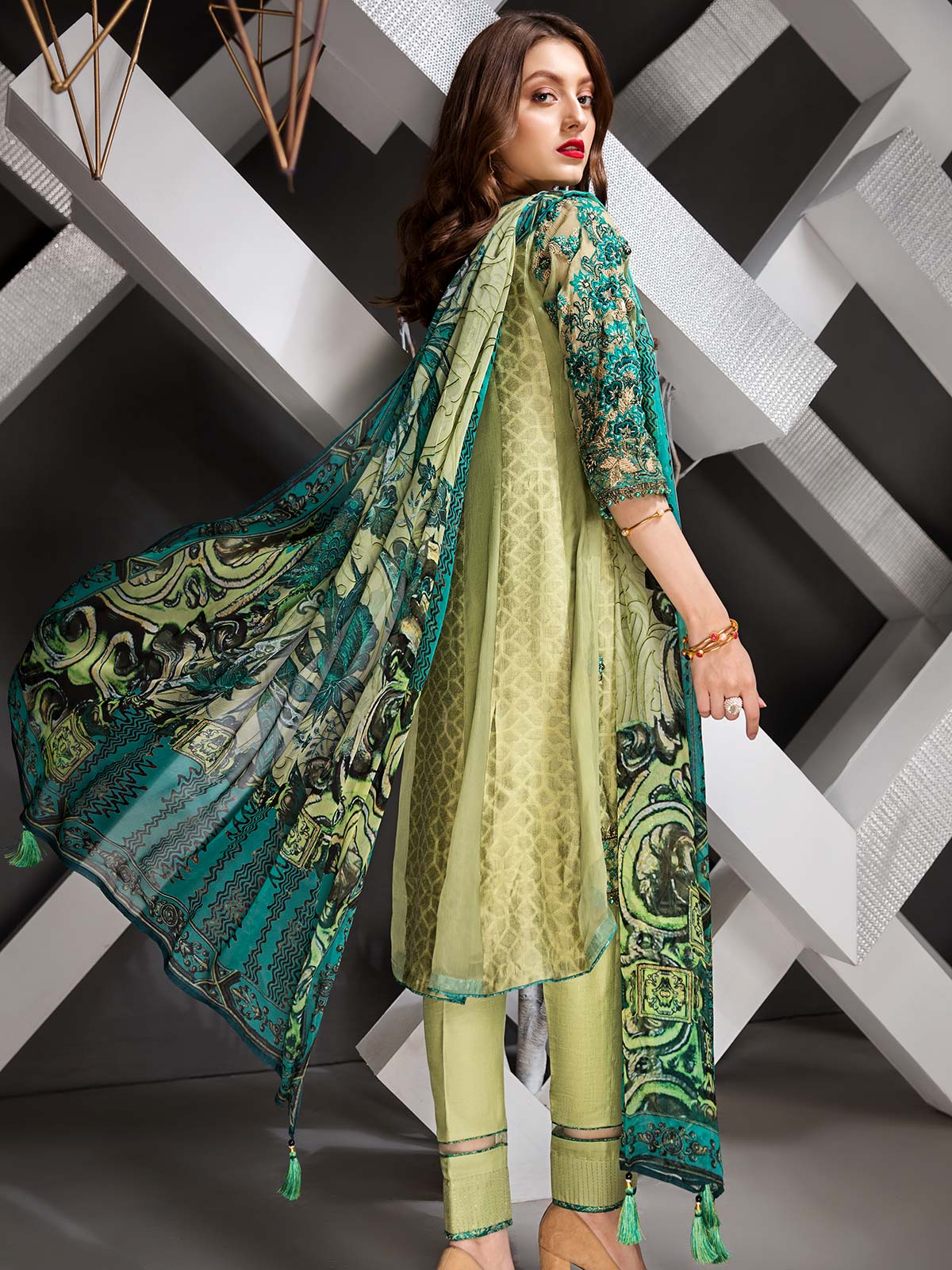 Ravishing green net dress by Eden robe Pakistani eid dresses