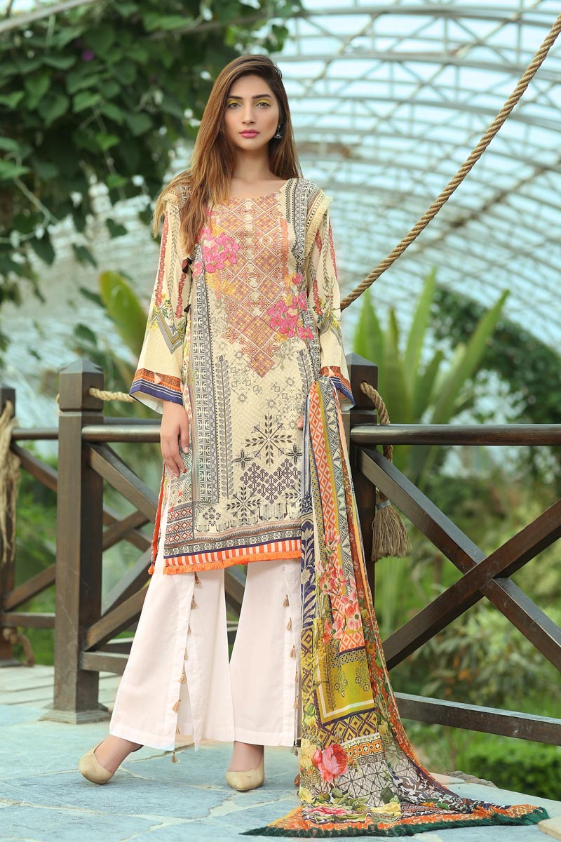 This elegant 3 piece unstitched Pakistani lawn dress available at a decent price of pkr9000 at all online and off line stores by Paras Eid Clothes in USA