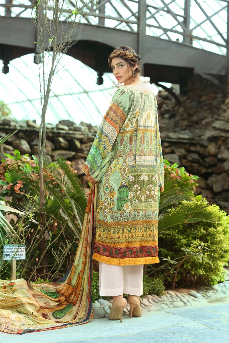 This elegant 3 piece unstitched lawn dress available at a decent price of pkr 3600 at all online and off line stores by Paras Eid collection 2018