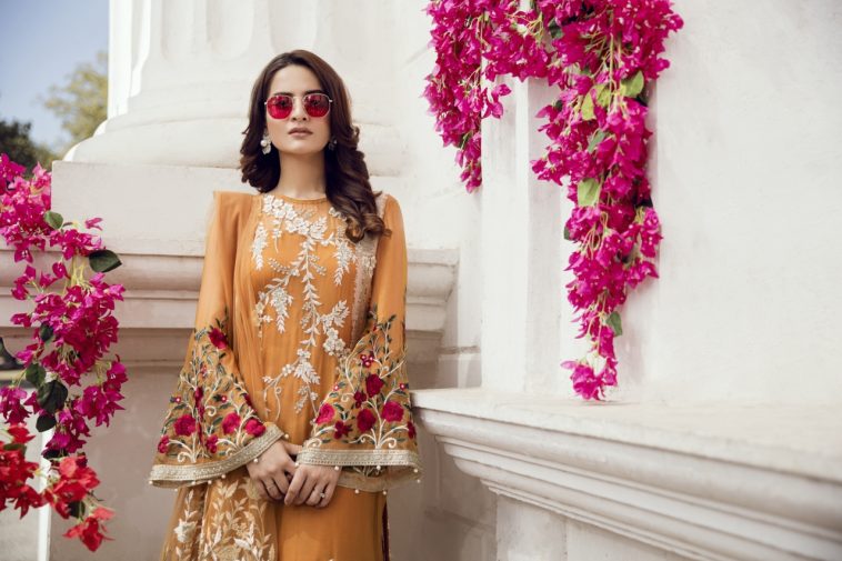 beautiful chiffon 3 piece dress by Imrozia Premium luxury Eid pret collection 2018