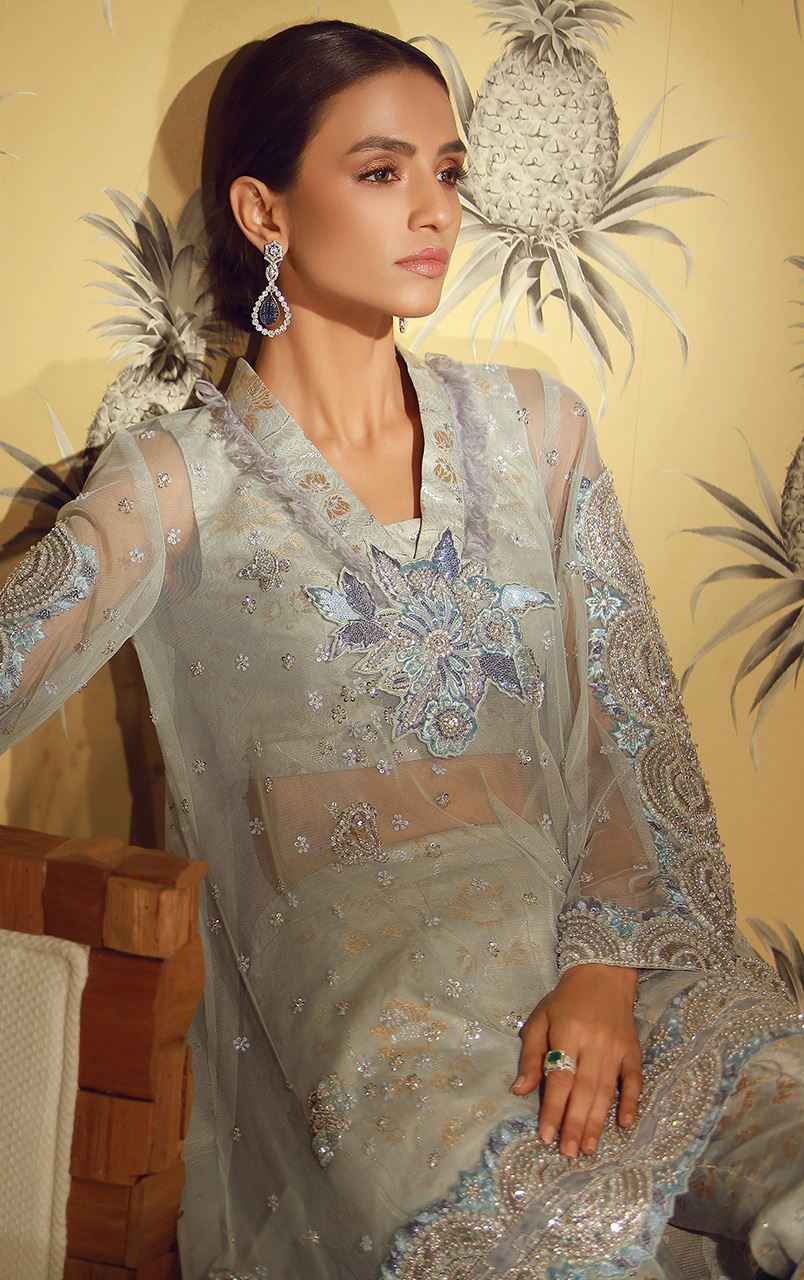 contemporary wear from Summer’18 collection by Tena Durrani.