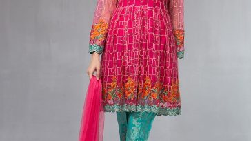 Maria B Pret Embroidered Pink Chiffon Wedding Dress with Ferozi Banarsi Pants & Chiffon Dupatta