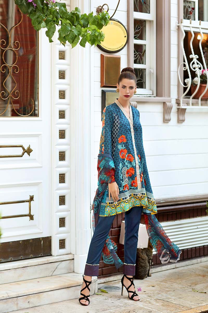 This beautiful Pakistani dress in Dubai by Gul Ahmed in sea green color is inclusive of a printed shirt