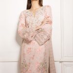A beautiful embroidered ready to wear Pakistani suit in India by Sapphire
