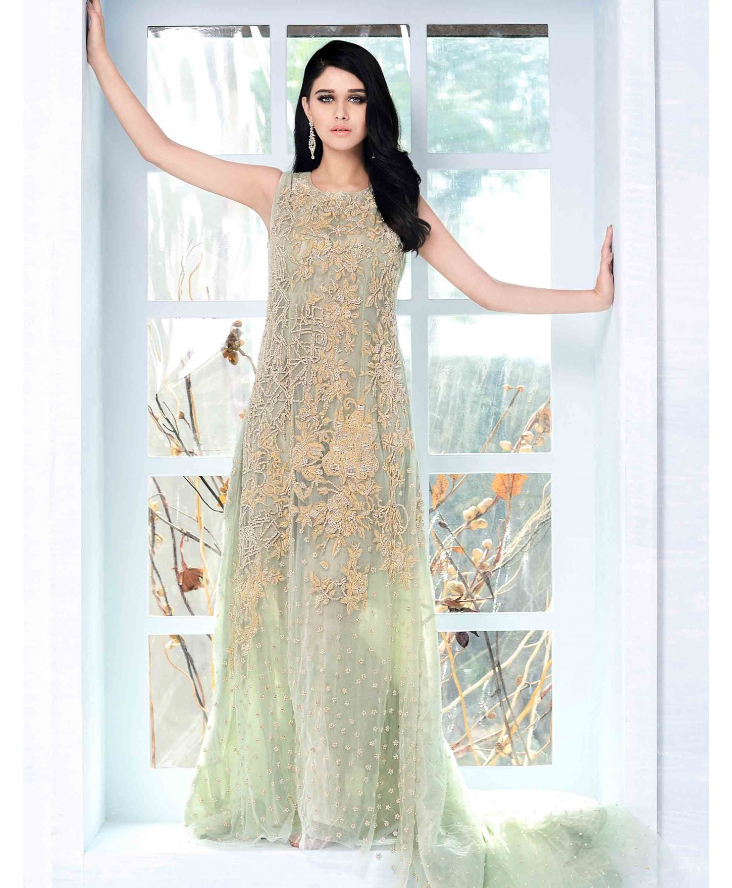 Beautiful and ravishing mint green Pakistani wedding dress by Crates by Pasho