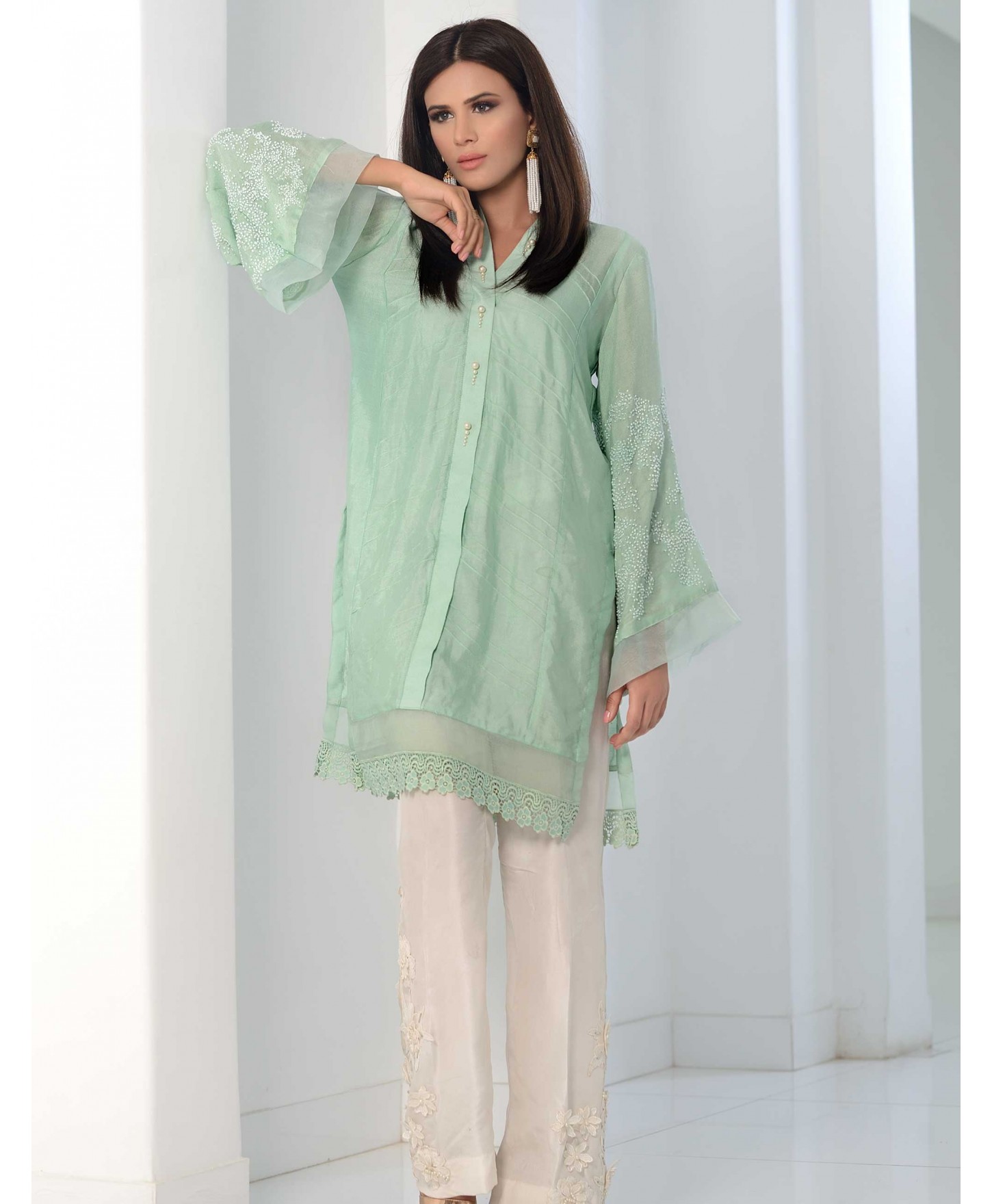 Buy this beautiful Pakistani cotton suit by Crates by Pasho