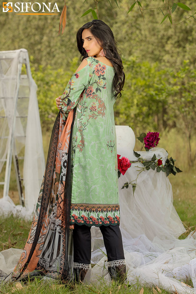 Buy this elegant Pakistani eid dress by Sifona with embroidery