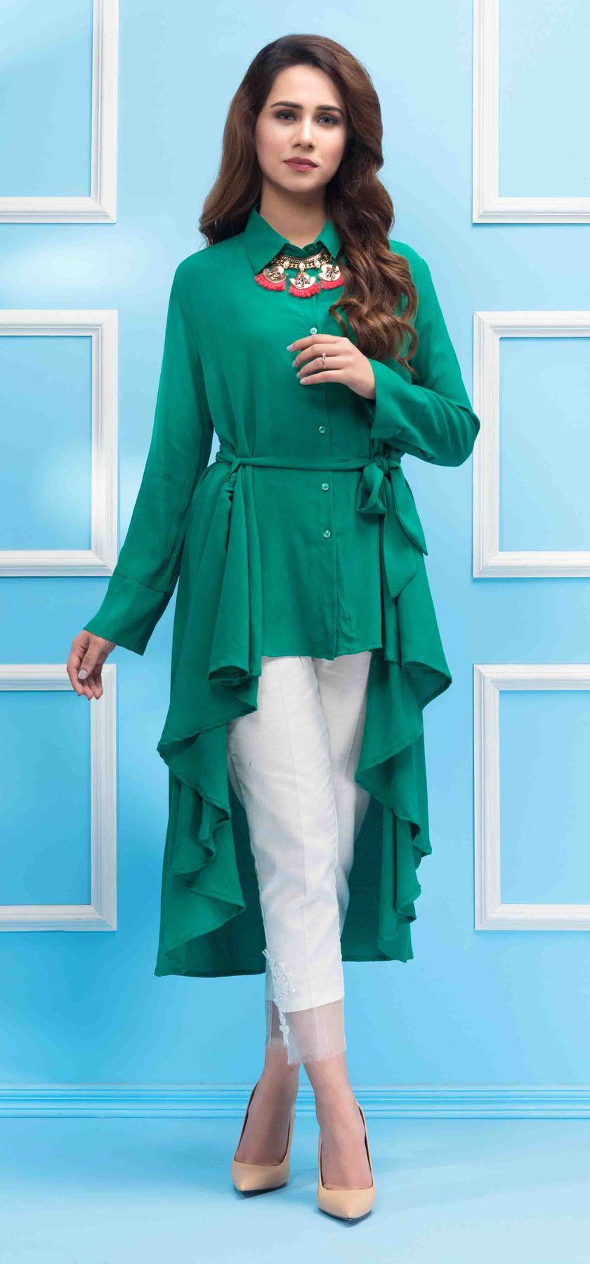 Elegant pretty Pakistani casual dresses by Phatyma Khan in green crepe lawn