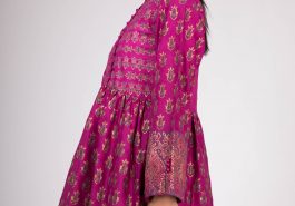 This pretty and vibrant color frock by Sapphire in magenta color is ravishing