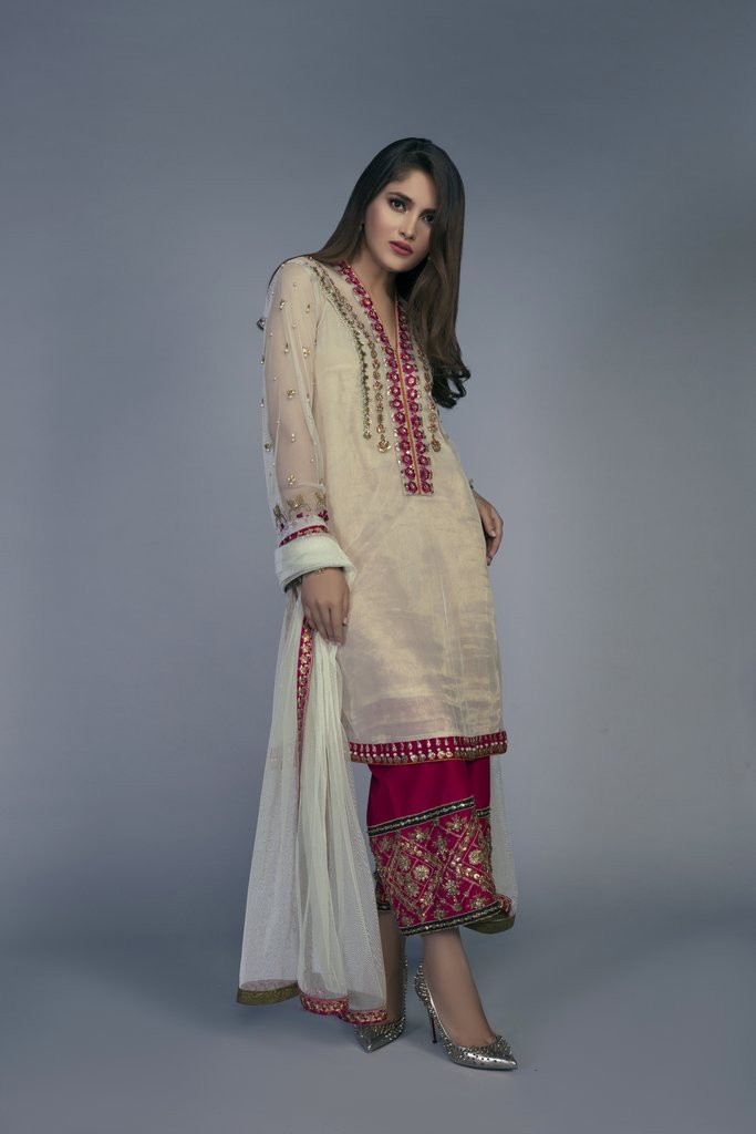 white combination dresses pakistani