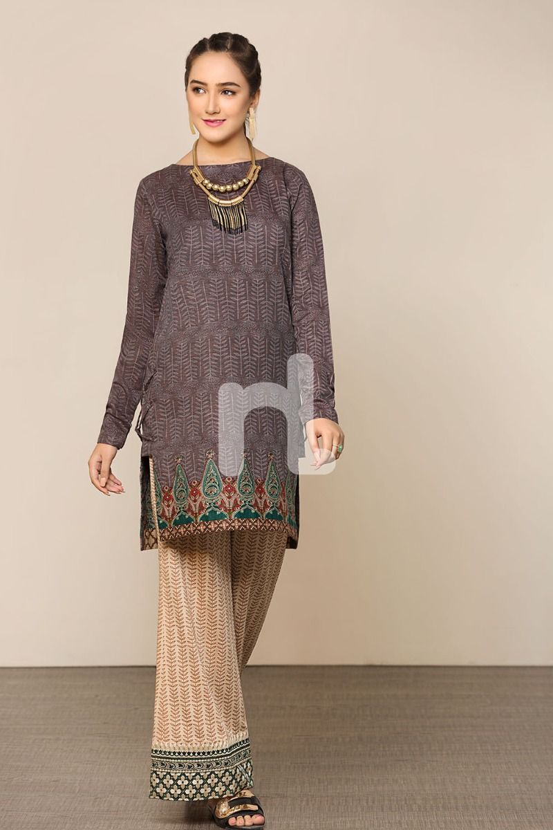 A adorable and stunning two piece Pakistani dress