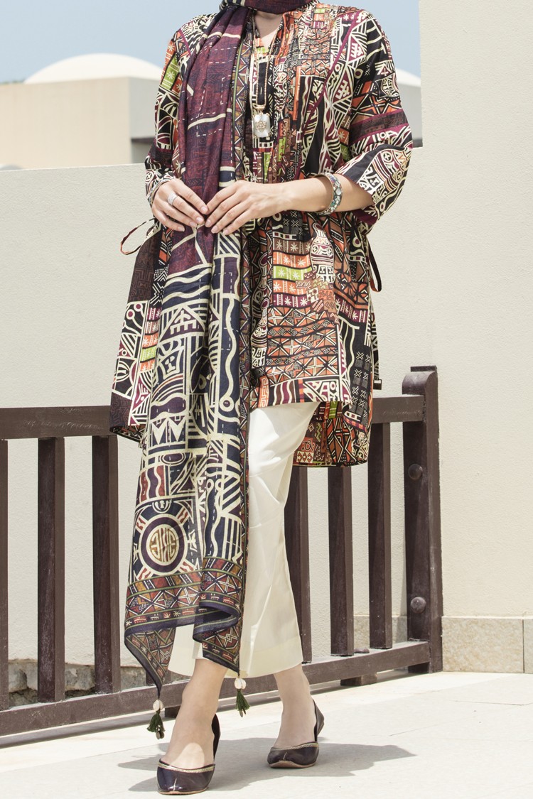 Band Collar Shirt with Culottes Pants by Almirah Junaid Jamshed