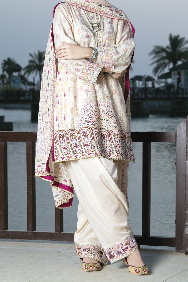 Kalidaar Kurta with Gota Details Paired with Shalwar by Almirah