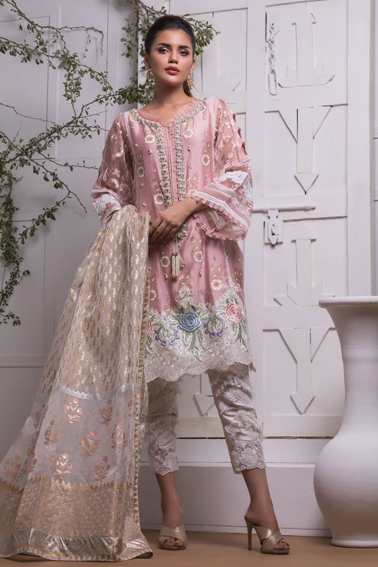 Beautiful, Modern and Embellished Pakistani wedding dresses by Annus ...