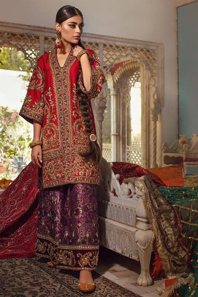 Beautiful Color Combination Designer Wedding Dress for Pakistani Weddings